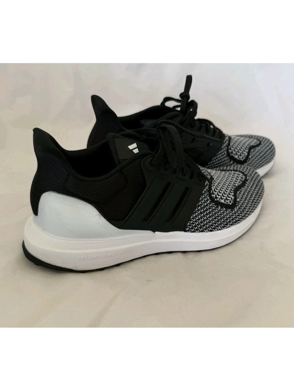 Adidas Ultradream DNA Men's Shoes Size 9.5 Black White JS0313 Running Walking
